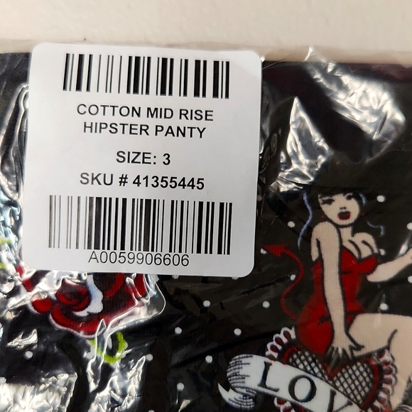❤️NWT VINTAGE TORRID HIPSTER PANTY - LOVERS TATTOO HEART PINUP PRINT - PLUS SIZE - Picture 7 of 10